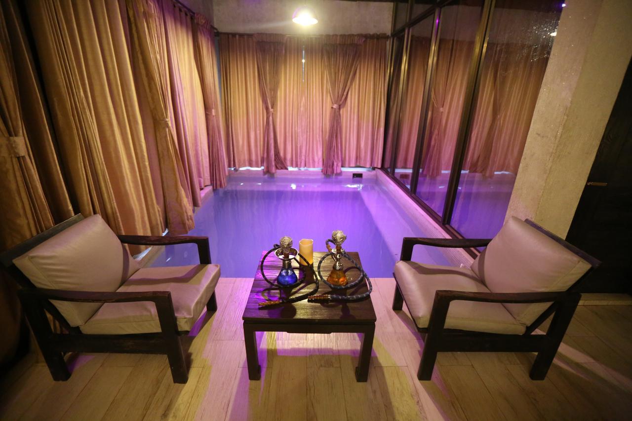 Hotel Kino Lakeside Chalet Lonavla Exterior foto